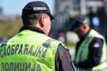 VOZAČA SEKUNDE DELILE OD NAJGOREG! Velika drama na naplatnoj rampi Vrčin - POLICAJCI MU SPASLI ŽIVOT!