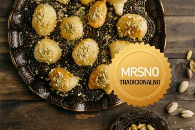 ZABORAVLJENI KOLAČ MUŠKACONE PONOVO OSVAJA TRPEZE: Miris iz rerne koji zaustavlja razgovor i vraća uspomene