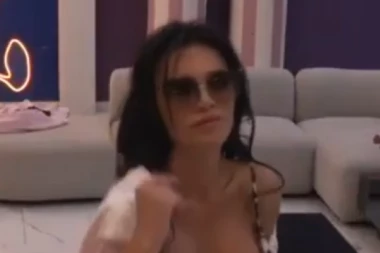 STANIJA DOBROJEVIĆ SE SKINULA PRED KAMERAMA! Starleta pokazala čime raspolaže - SAMO ZA PUNOLETNE! (GALERIJA)