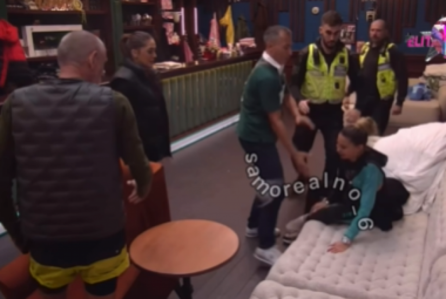 ANELI AHMIĆ POZLILO, IZVODE JE IZ RIJALITIJA?! Trese se i baca po podu, Lepi Mića ZAVAPIO U KAMERU - SVI SE SJATILI!