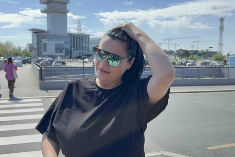 PEVAČICE U ŽESTOKOM KLINČU ZBOG KLIMAKSA! Jedna od druge okretale glavu, a onda se dogodio ŠOK! (VIDEO)