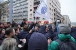 BLOKADERI PRIZNALI: Instalirali Telegram da bi pratili objave pripadnika narko klana u bekstvu! (FOTO)