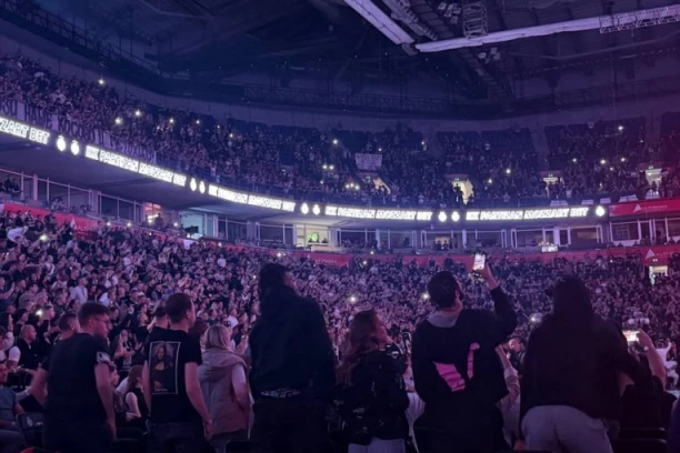 EMOTIVNIJE NE MOŽE: Koreografija grobara za Vujoševića tera suze na oči (FOTO, VIDEO)