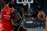 ŽESTOK POČETAK DERBIJA, PRŠTI NA SVE STRANE: Partizan se vraća u meč!