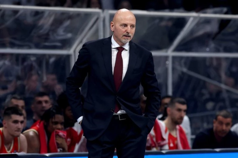 "NADAM SE DA ĆE BITI SPREMAN" Obradović zabrinuo navijače Zvezde pred meč sezone