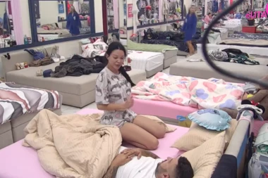 MAJA MARINKOVIĆ NA KORAK DO DISKVALIFIKACIJE, STANIJU ĆE UNAKAZITI OD BATINA! Skandal u cik zore, Asmin pokušava da spreči katastrofu!