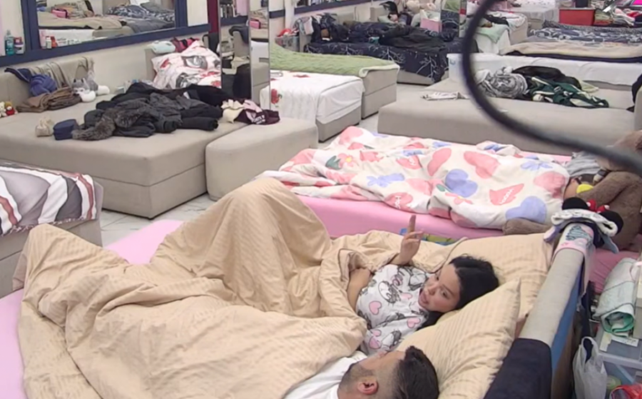 MAJA MARINKOVIĆ NA KORAK DO DISKVALIFIKACIJE, STANIJU ĆE UNAKAZITI OD BATINA! Skandal u cik zore, Asmin pokušava da spreči katastrofu!