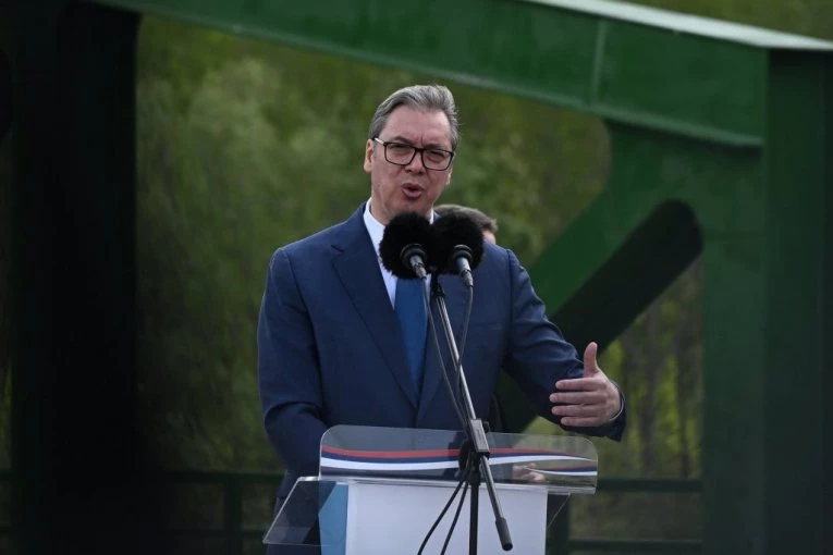 "NEMAČKA JE NAŠ PRVI PARTNER" Vučić na svečanosti povodom obeležavanja 25 godina privredne saradnje Srbije i Nemačke: "Od ključnog je značaja da se tako nastavi"