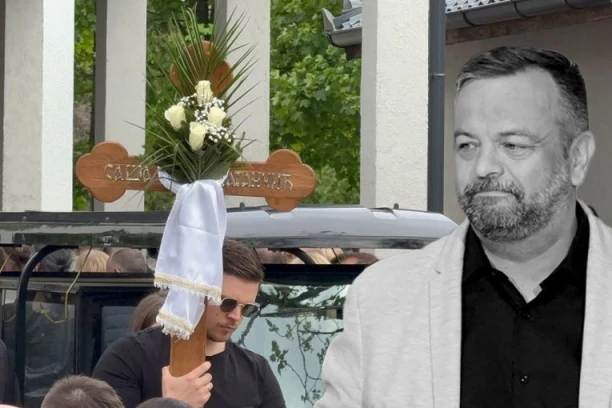 SAHRANJEN SAŠA KATANČIĆ, PEVAČ ISPRAĆEN NA VEČNI POČINAK UZ ORKESTAR! Potresan govor kida dušu, porodica potpuno slomljena! (VIDEO)