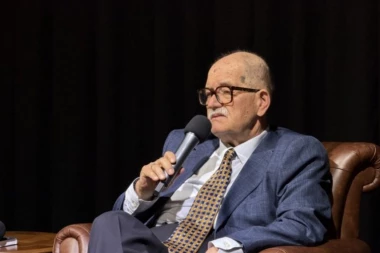 "UNIVERZITET JE NISKO PAO!" Čuveni profesor Tanasković o sunovratu institucije: Pojavili su se ljudi kojima nije mesto na fakultetu, a onda su moguće malverzacije da student postane profesor!