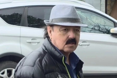 ŽESTOKA REAKCIJA HARISA DŽINOVIĆA TOKOM PRVOG POJAVLJIVANJA U JAVNOSTI! Evo šta nam je odgovorio na PITANJE O MELININOM MUŽU MILIJARDERU! (VIDEO)