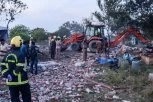 NA DESETINE NASTRADALIH! Velika eksplozija u fabrici petardi! (FOTO)