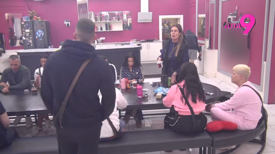 "ELITA" ZARATILA ZBOG TRUDNICE, HAOS KAKAV SE NE PAMTI! Veliki Šef se ogmah oglasio - SVE STALO U SEKUNDI! (GAERIJA)