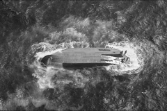 NESTALA ŠESTORICA MORNARA! U toku velika potraga - CEO BROD IM SE RASPAO USRED OKEANA!