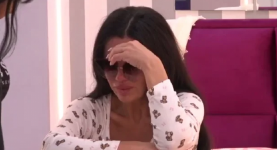 JEZIVI JAUCI UPLAKANE STANIJE DOBROJEVIĆ ODZVANJALI "ELITOM": Uznemirujući snimak ugledao svetlost dana, porodica će biti zabrinuta!