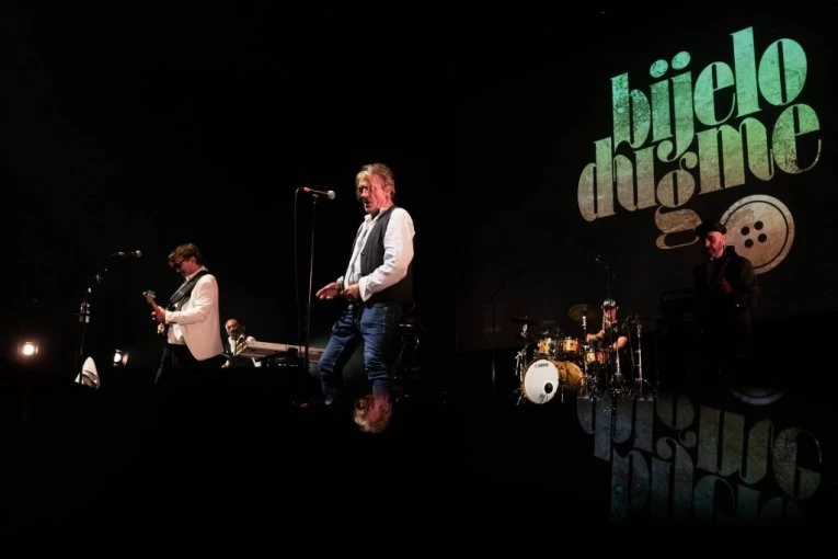 ČLAN BIJELOG DUGMETA SE UBIO! NA JEZIV NAČIN DOŽIVEO KRAJ! Njegova smrt je MISTERIJA, njegova žena sve negirala!