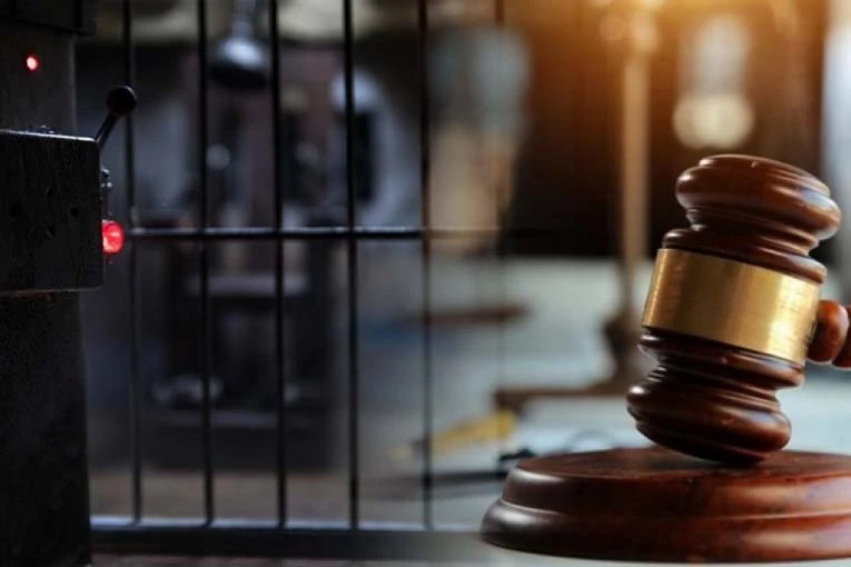 ZAVRŠENO SASLUŠANJE, PEVAČU SLEDI SMRTNA KAZNA?! Nezapamćen zločin nad tinejdžekom zgrozio javnost, STIŽE ODLUKA TUŽILAŠTVA!