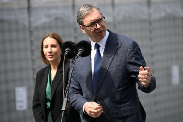 NEMAM NIŠTA PROTIV HRVATSKE, ALI... Vučić iskreno o srpskom staklu i proizvođačima vina: Zamoliću Vladu da više pomogne