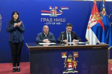Grad Niš ide korak napred: Tumač za znakovni jezik na konferencijama za medije