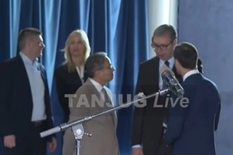 NASELJE BEOGRAD NA VODI DOBIJA NOVU ATRAKCIJU: Predsednik Vučić prisustvuje otvaranju vidikovca na Kuli Beograd!