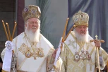 PATRIJARH KIRIL OSPORIO PATRIJARHU VARTOLOMEJU PRVENSTVO VLASTI NAD CELIM PRAVOSLAVLJEM: Rasprava koja odjekuje širom pravoslavnog sveta