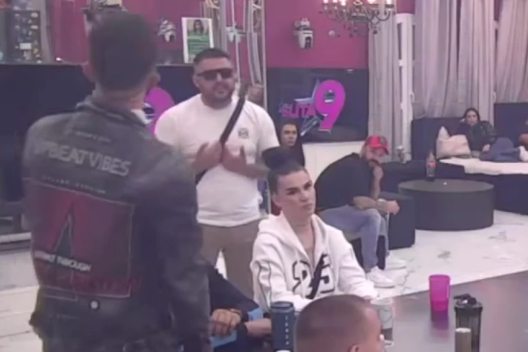 ASMIN NAPAO DARKA TANASIJEVIĆA: Produkcija se HITNO OGLASILA o kršenju ugovora!