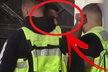 MAJA I ASMIN MOMENTALNO IZBAČENI U PRATNJI OBEZBEĐENJA! Evo u kakvom je stanju SNIMLJEN DURDŽIĆ nakon novog incidenta! (GALERIJA)