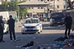 NOVI DETALJI O STANJU DEČAKA NAKON EKSPLOZIJE U NOVOM SADU! Opasnu napravu pronašao u smeću, pa mu eksplodirala u ruci!