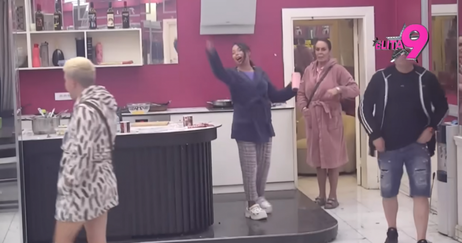 SKANDAL! TERZA RIBAO ČIKA DANETOV DONJI VEŠ! Sofija Janićijević totalno unakažena! (VIDEO)