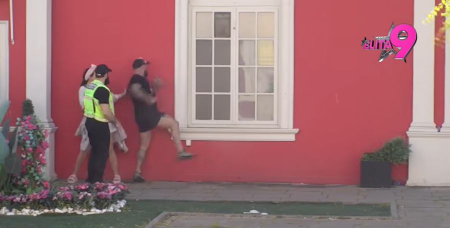 TRUDNA ANITA I LUKA PREBILI BEBICU! Obezbeđenje preplavilo dvorište - Vujović van sebe DEMOLIRAO ZID Bele kuće, pa rasturio sve po imanju! (VIDEO)