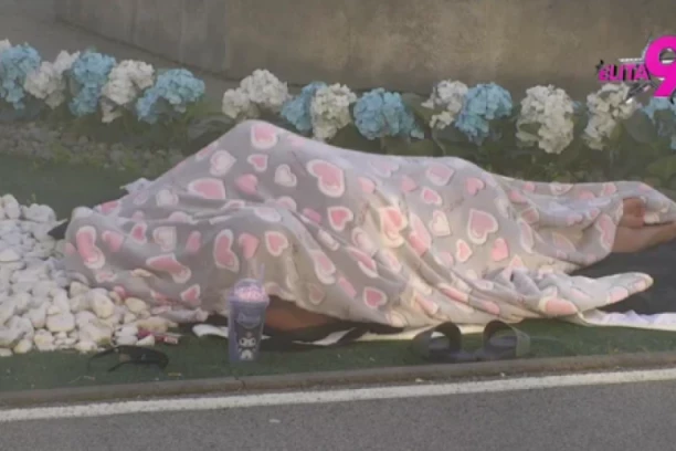 DA, DOBRO STE VIDELI! URADILI SU TO U DVORIŠTU "ELITE"! Asmin Majinim silikonima razvaljuje beton, NIJE ZA ONE SA SLABIM SRCEM!