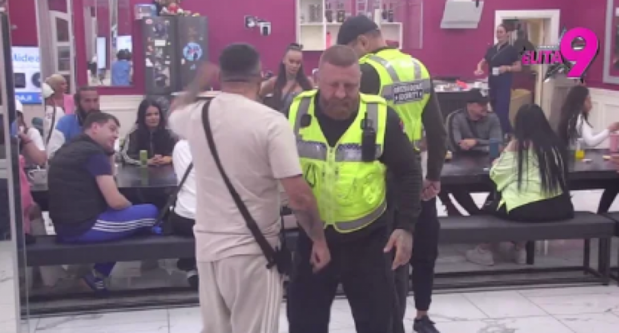 ASMINA DURDŽIĆA HITNO IZVELI ZBOG TUČE! Prekinuta emisija, obezbeđenje momentalno doletelo!