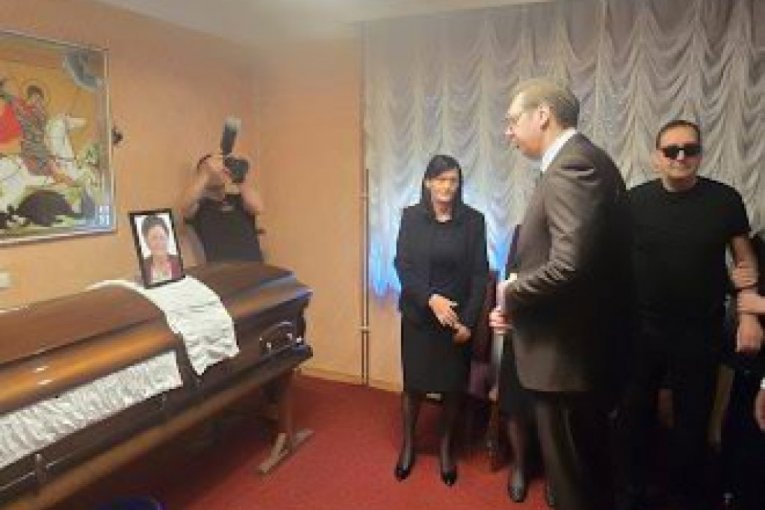 Vučić na sahrani Dodikove majke