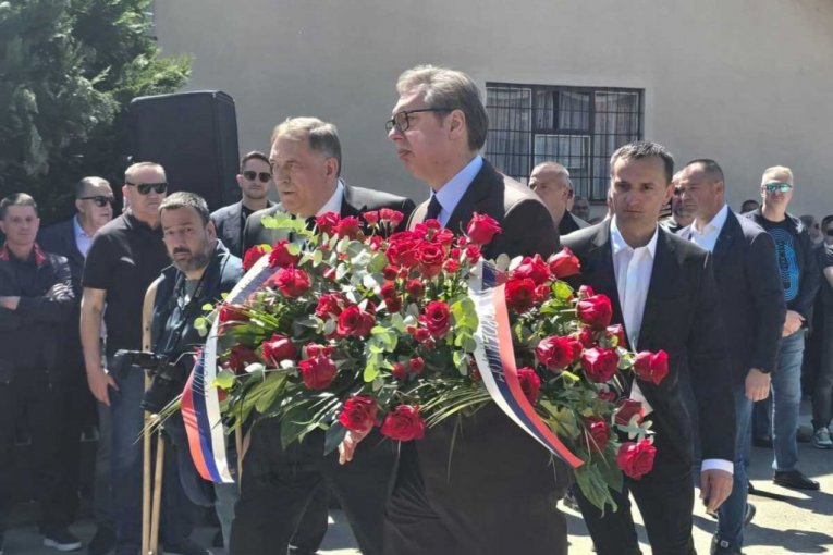 Vučić na sahrani Dodikove majke