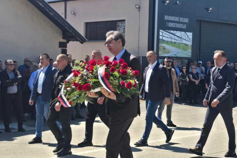 Vučić na sahrani Dodikove majke