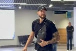 SPORTISSIMO PAPARACO: Ulovili smo Lovernja na aerodromu - evo šta radi miljenik grobara (VIDEO)