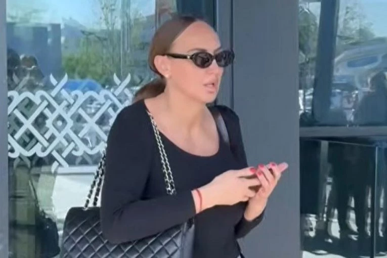 VEIKI POVRATAK GOGE SEKULIĆ NAKON SMRTI MAJKE! Pevačica se pojavila u crnini, BOL JE RAZDIRE - Bilo je teško, moram dalje (VIDEO)