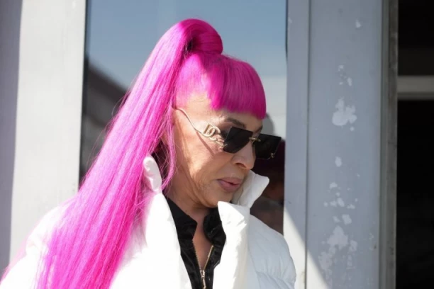 PRVA ISPOVEST OPERISANE ZORICE BRUNCLIK LEDI KRV U ŽILAMA: Donosili joj IKONE zbog teške bolesti, lekari je nisu ispuštali iz vida!