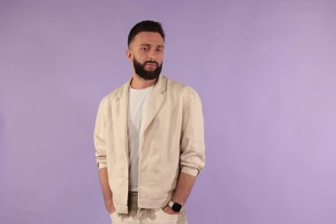 VODITELJ OŠAMARIO BIVŠEG UČESNIKA "ELITE": Šok-scena isplivala u javnost! (VIDEO)