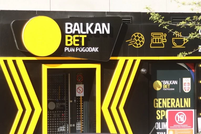 HVALE SE DA PODRŽAVAJU SPORTISTE, A NAVLAČE DECU NA KOCKU! Licemerje lanca kladionica "Balkan bet"