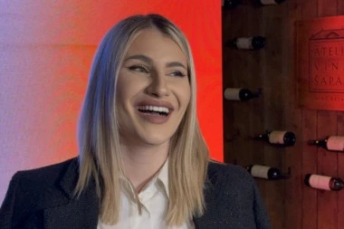 DETALJI KOMPROMITUJUĆEG SADRŽAJA IZ TELEFONA OBELODANJENI: Dari Bubamari SAOPŠTENA poruka nakon skandala: Jezivo je... (VIDEO)