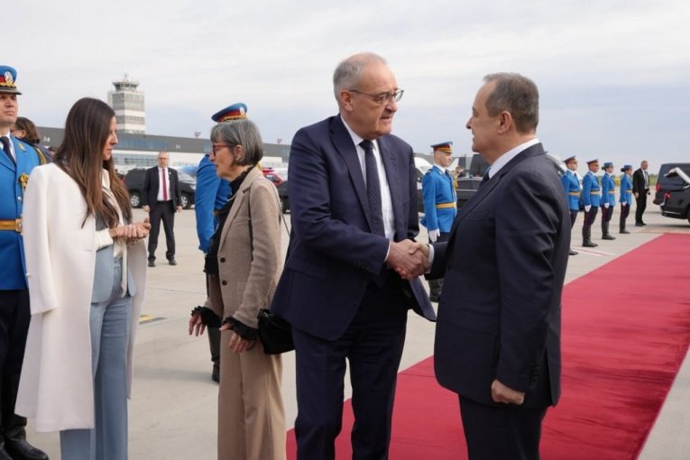 „SRBIJA OSTAJE POSVEĆENA JAČANJU PARTNERSTVA SA ŠVAJCARSKOM!“ Ivica Dačić i Tamara Vučić ispratili Parmelana! (FOTO)