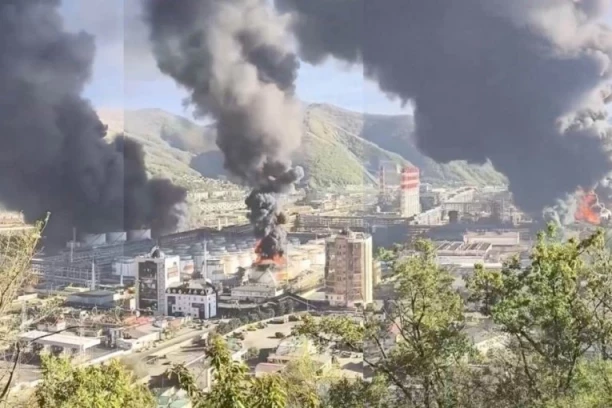 ZELENSKI NE SLAVI PRVI MAJ, RUSIJA U PLAMENU! Ponovo gori čuveni morski terminal, vatrogasci na licu mesta (VIDEO)