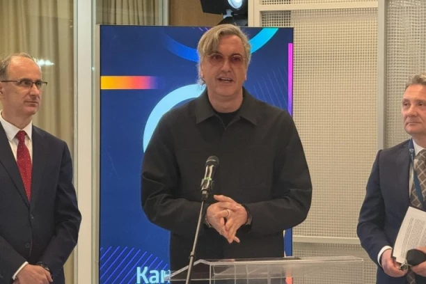 Čadež: Nacionalni jezički model istorijski korak za Srbiju (FOTO)