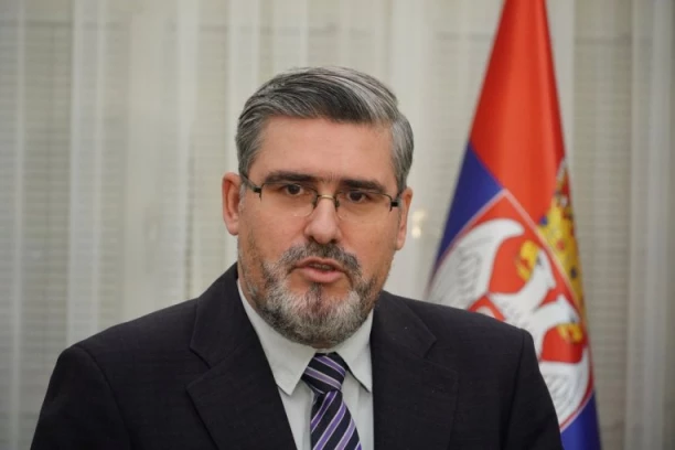 STAROVIĆ ODGOVORIO ĐILASU! Opet ste uspeli sve da promašite!