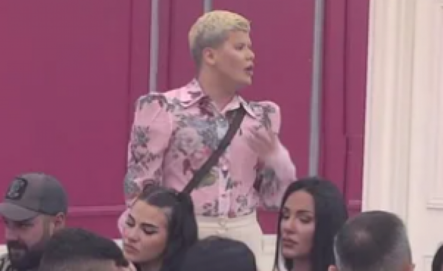 ANĐELO POZELENEO OD BESA, PA NASRNUO NA TRUDNU ANITU: Optužena da je TRUDNA zbog bolesnog plana sa drugaricom: "Praviš dete za PARE!", u sve uvučena i Matora!