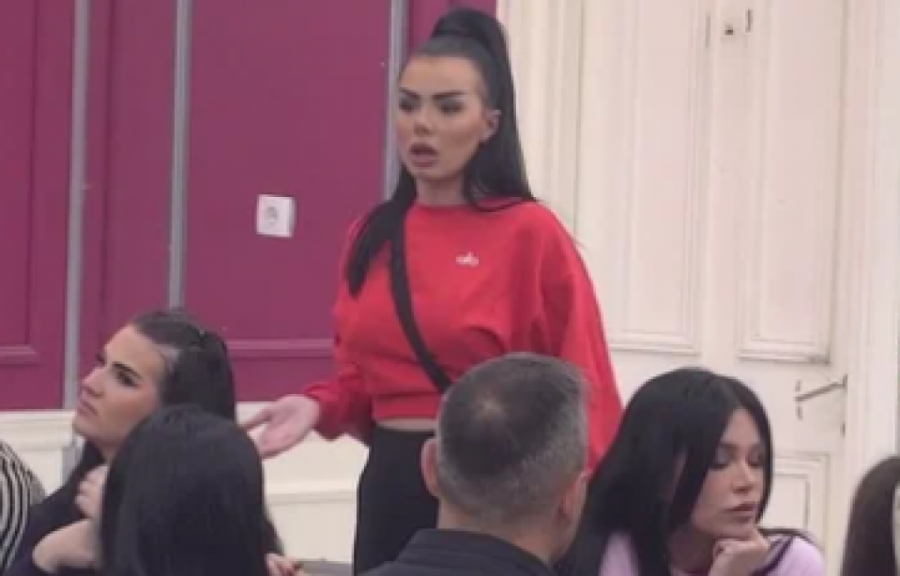 ANĐELO POZELENEO OD BESA, PA NASRNUO NA TRUDNU ANITU: Optužena da je TRUDNA zbog bolesnog plana sa drugaricom: "Praviš dete za PARE!", u sve uvučena i Matora!