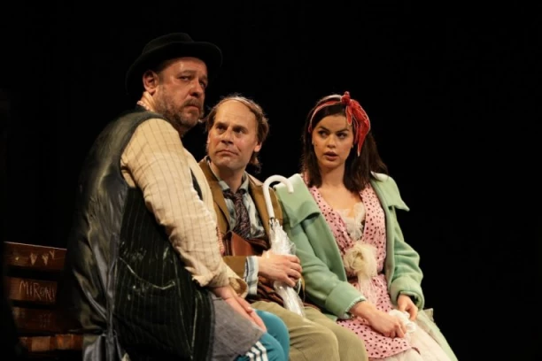 „Ljubinko i Desanka“ na sceni Fondacije Mozzart: Cekić, Vulanović i Bandović u Šušljikovoj režiji o bliskosti koja nedostaje