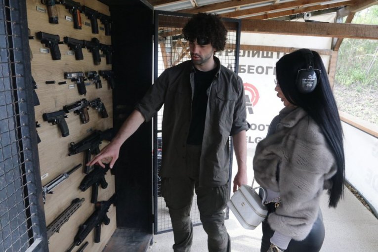 Anđela Veštica na strelištu Alpha u Beogradu