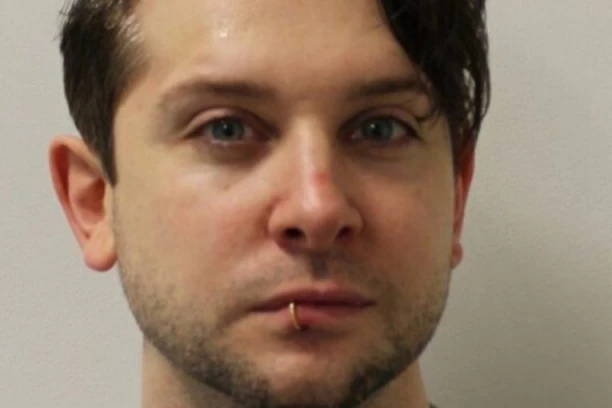 PEVAČ OSUĐEN NA 14 GODINA ROBIJE! Stravičan kraj velikog zavodnika UZNEMIRUJUĆI DETALJI STRAVIČNOG ZLOČINA!